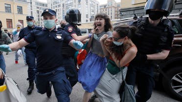 Police detain people protesting in St.Petersburg, Russia, June 22, 2020. (AP)