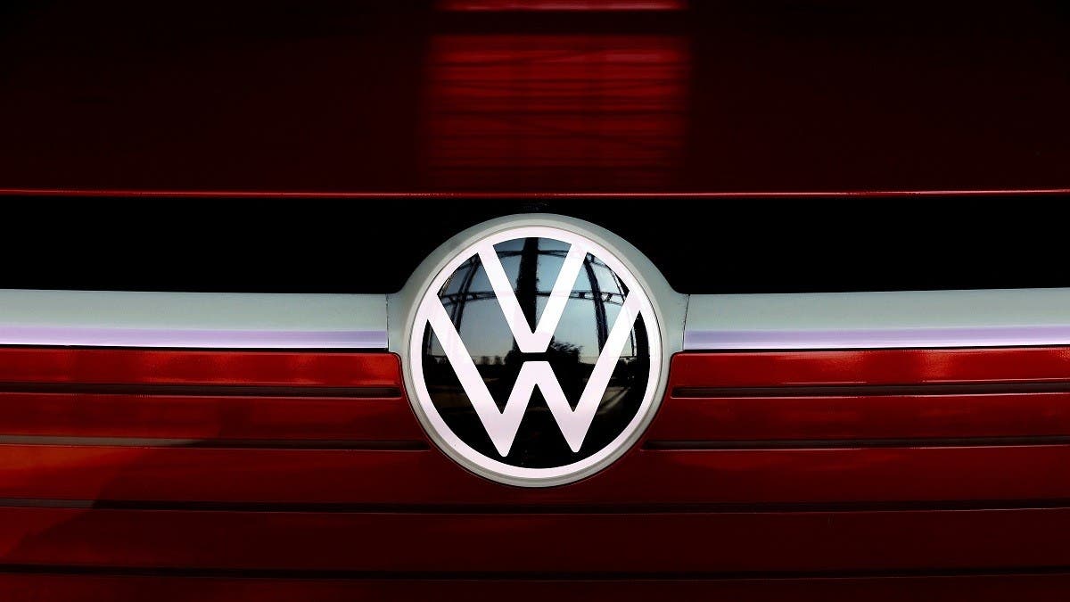 Volkswagen's billionaire clan plotted CEO Diess's ouster while he was on US trip | Al Arabiya English