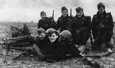 جنود دنماركيون أثناء دفاعهم عن بلادهم تزامناً مع بداية الغزو الألماني