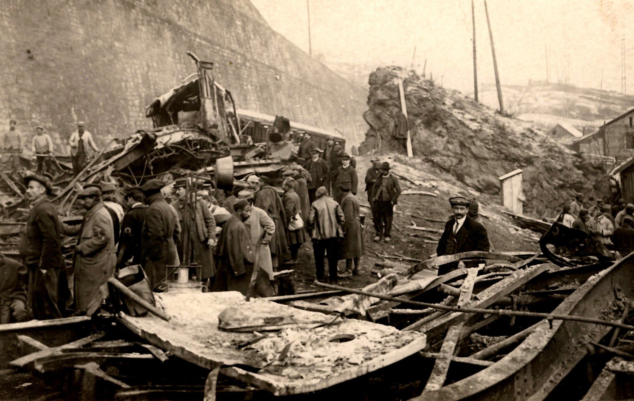 A photo of the wrecked train carriages after the accident