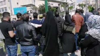  ایران؛ تجمع اعتراضی مالباختگان سهامدار بورس مقابل مجلس 