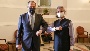 Russia's Foreign Minister Sergei Lavrov and his Indian counterpart Subrahmanyam Jaishankar pose for a picture during a meeting in New Delhi, India, on April 6, 2021. (Reuters)
