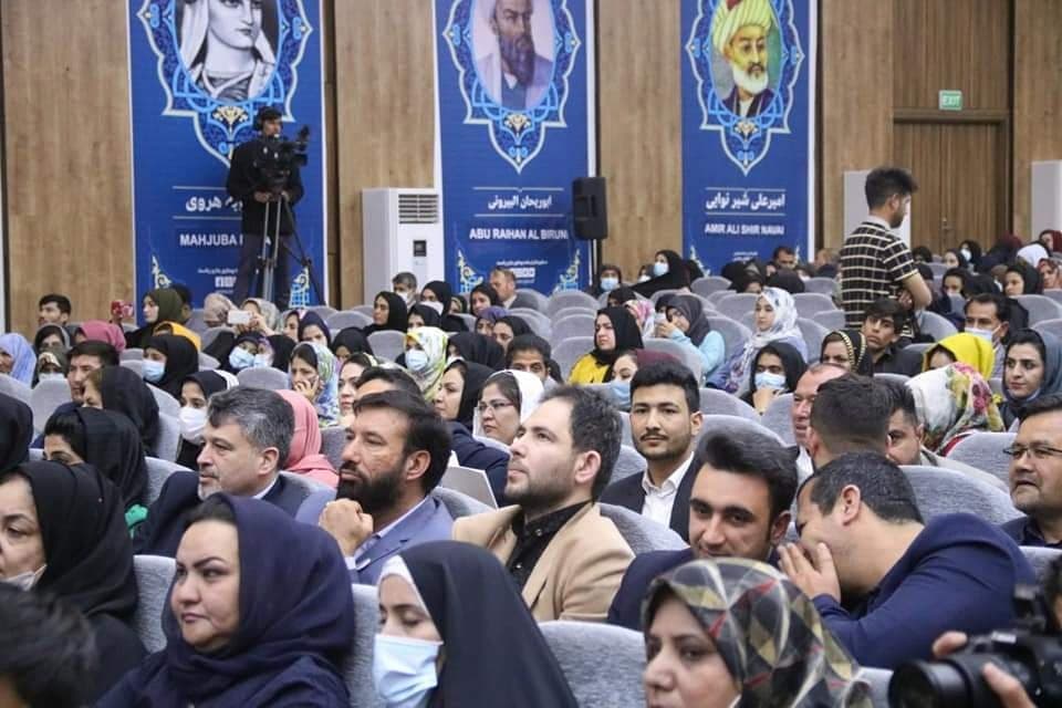 بازخوانی اندیشههای امیرعلیشیر نوایی