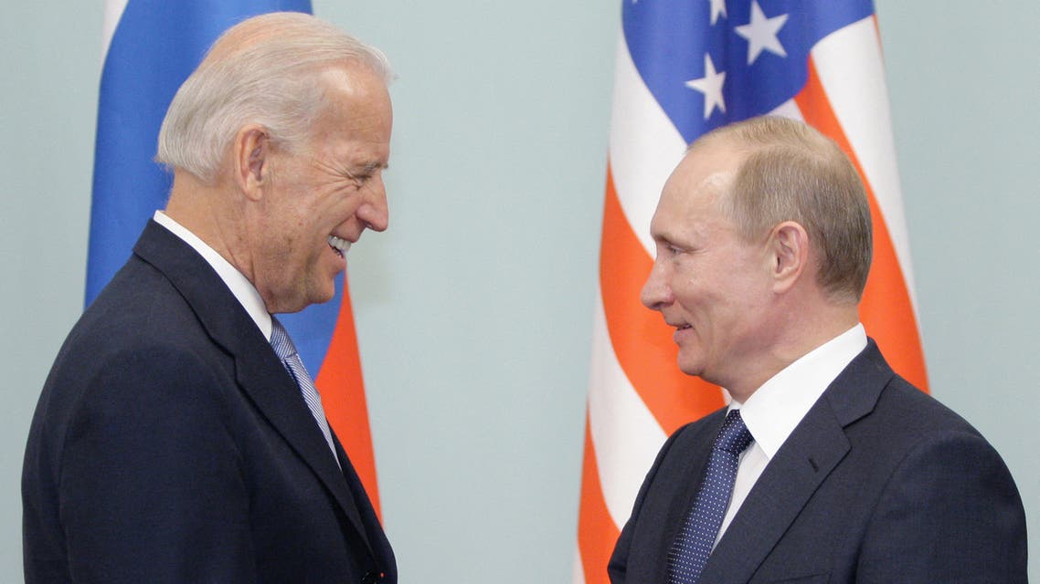 Russian Prime Minister Vladimir Putin (R) shakes hands with US Vice President Joe Biden (L) on March 10, 2011 during their meeting in Moscow. Putin on March 10 proposed to Biden that Russia and the United States abolish visas in a historic step to seal a revival in ties. Biden's visit is aimed at building on the reset in relations spearheaded by Russian President Dmitry Medvedev but Putin has until now enjoyed less cordial relations with Washington than his successor as Kremlin chief. AFP PHOTO / RIA-NOVOSTI POOL / ALEXEY DRUZHININ
