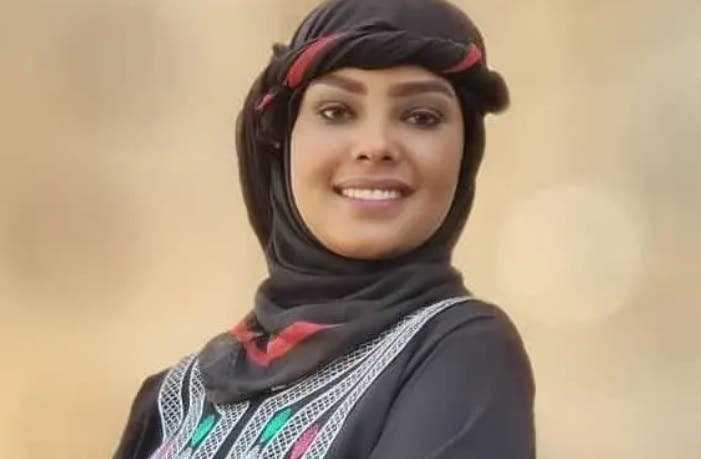 الفنانة انتصار الحمادي