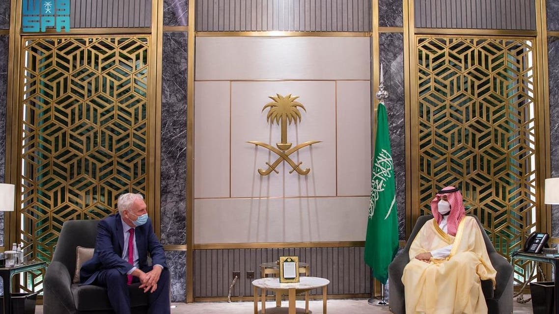 الأمير محمد بن سلمان بن عبدالعزيز ولي العهد نائب رئيس مجلس الوزراء وزير الدفاع اليوم المبعوث الخاص لرئيس الوزراء البريطاني لمنطقة الخليج إدوارد ليستر