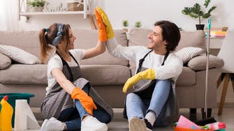هل تعلم أن مشاركة الرجل بأعمال المنزل تقيه من الزهايمر؟