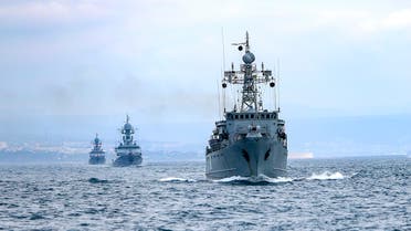 سفن البحرية الروسية خلال مناورات بحرية في البحر الأسود يوم 14 أبريل (أسوشيتد برس)