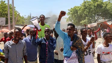 Protesters demonstrate against Somalia's President Mohamed Abdullahi Mohamed on the streets of Yaqshid district of Mogadishu, Somalia, on April 25, 2021.  (Reuters)