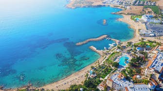 قبرص تبدأ الشهر المقبل استقبال السياح المحصنين ضد كورونا                            
