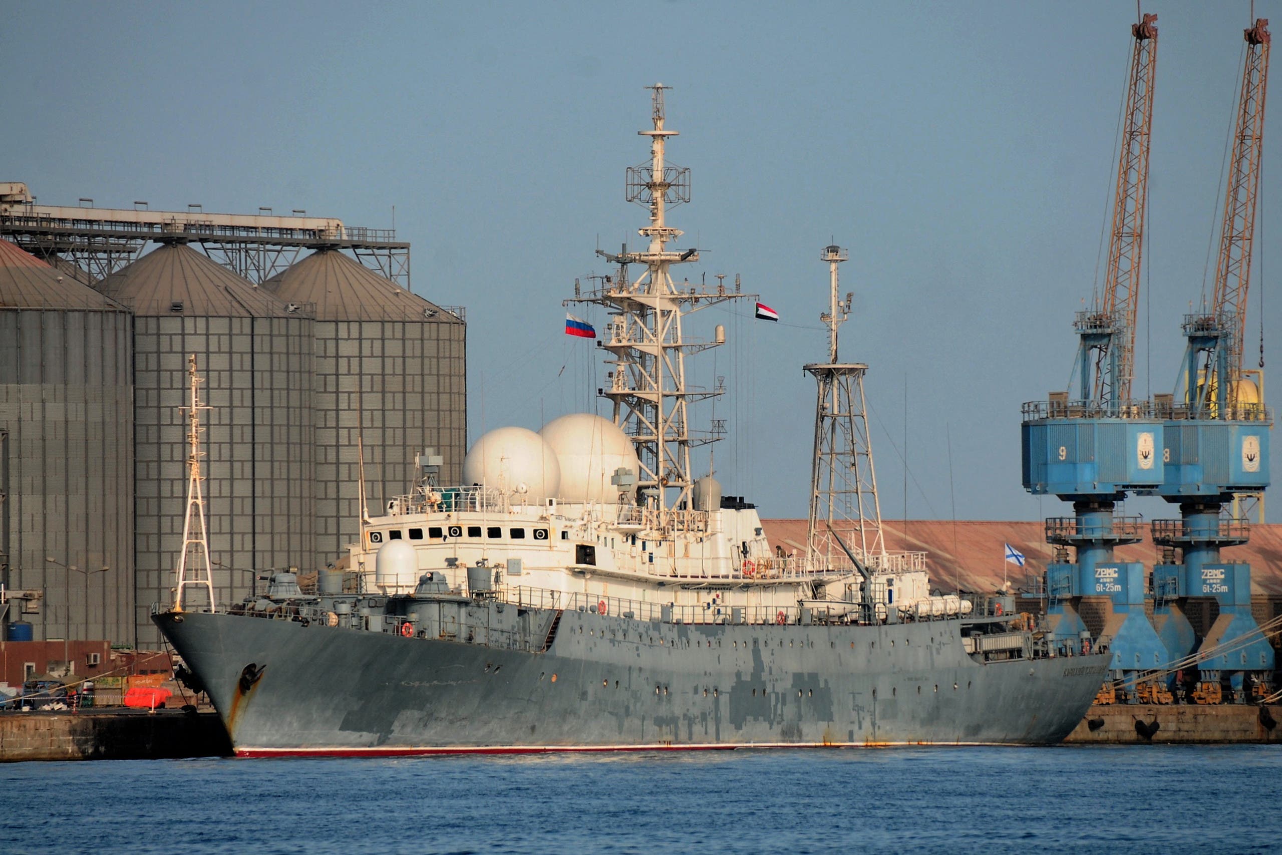 سفينة حربية روسية ميناء بورتسودان في ابريل الحالي