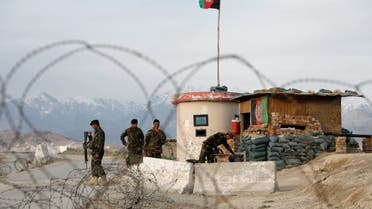 Afghan National Army (ANA) soldiers stand guard at a checkpoint outside Bagram prison, north of Kabul, Afghanistan April 8, 2020. (File photo: Reuters)