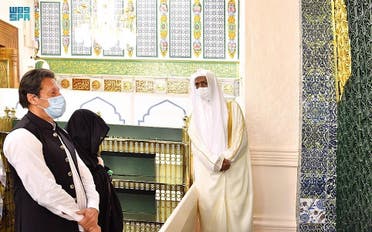 خان في المسجد النبوي