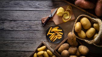 ما أنسب طرق طهي البطاطا؟ العلم يحسم الجدل