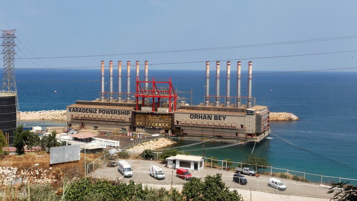 إحدى السفن التركية التي تزود لبنان بالكهرباء