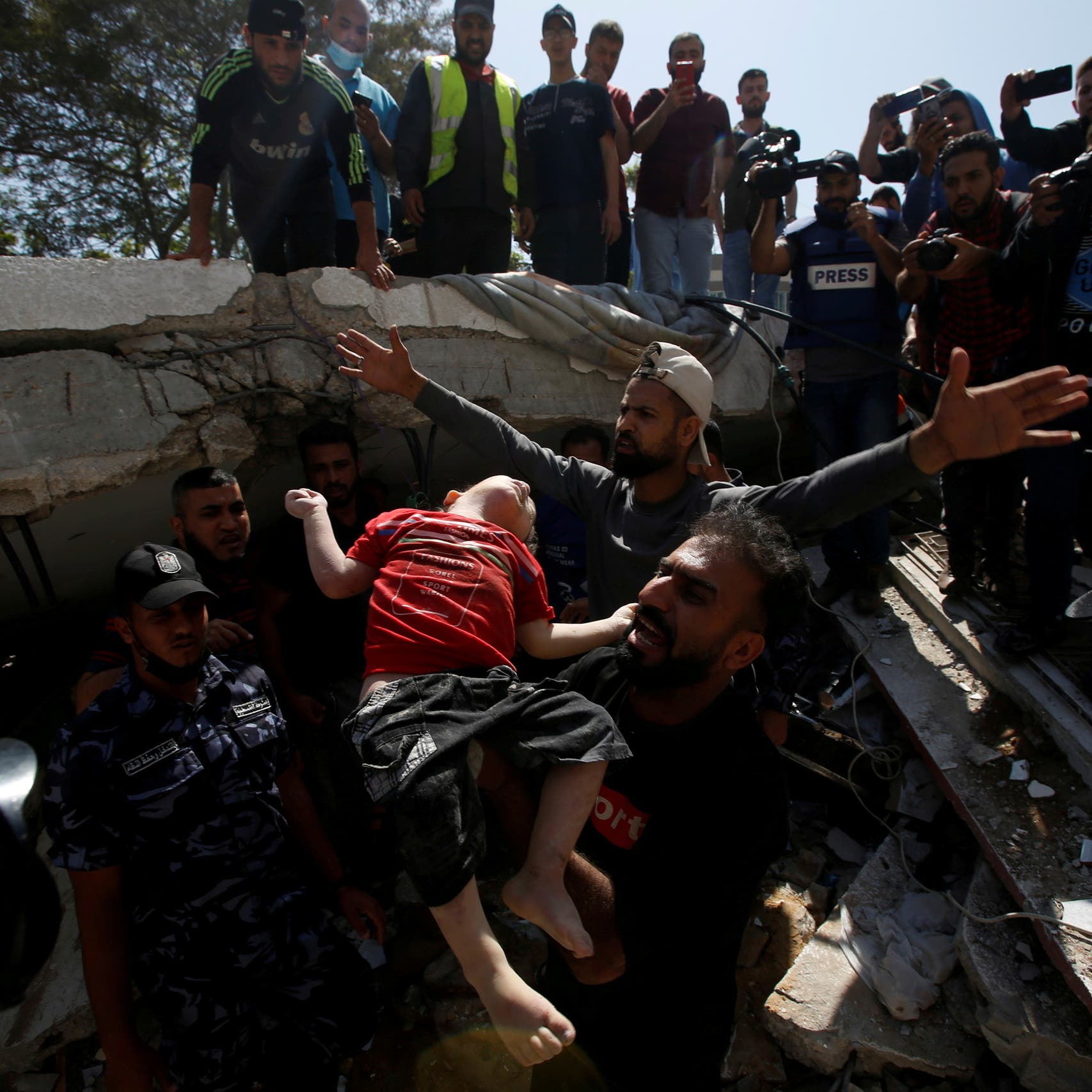 محللون: أهل غزة يدفعون ثمن صراع إسرائيل وإيران