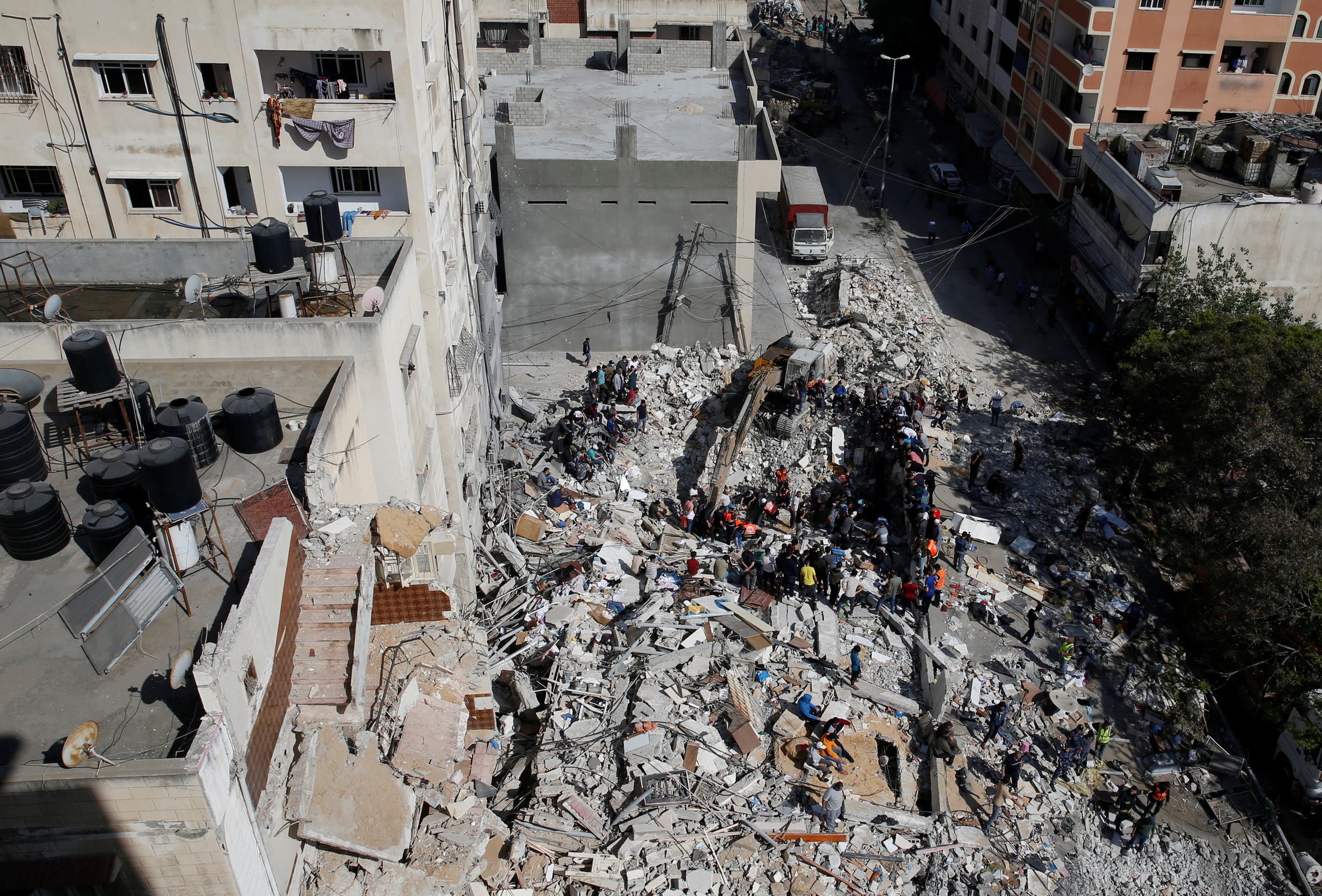مباني مدمرة بسبب القفص الإسرائيلي في غزة