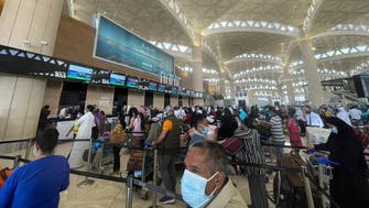 السعودية.. توافد المسافرين مبكراً قبيل ساعات من أولى الرحلات الدولية