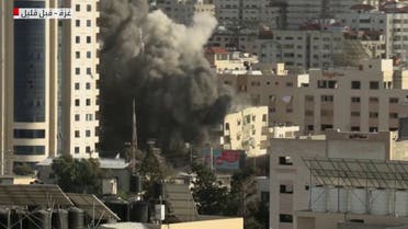 مصادر فلسطينية: الغارات الإسرائيلية استهدفت عمارة الأوقاف غرب غزة 