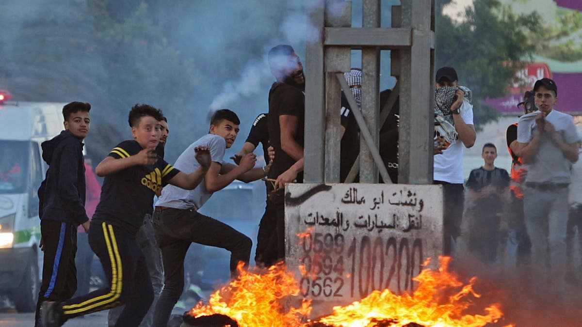 يوم غضب في الضفة.. ومواجهات مع القوات الإسرائيلية