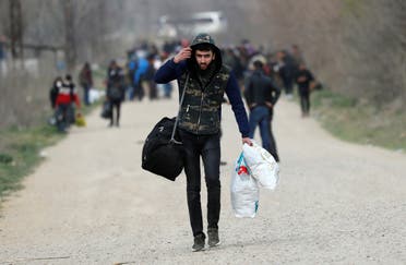 مهاجرون في تركيا يتوجهون صوب الحدود البرية مع اليونان في مارس 2020 