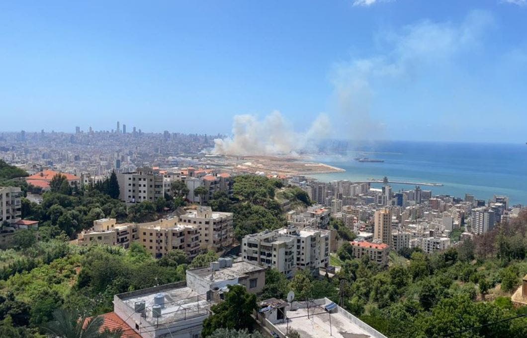 أعمدة الدخان فوق بيروت