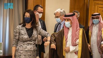 وزير الخارجية السعودي يبحث مع نظيرته السويدية أزمة اليمن