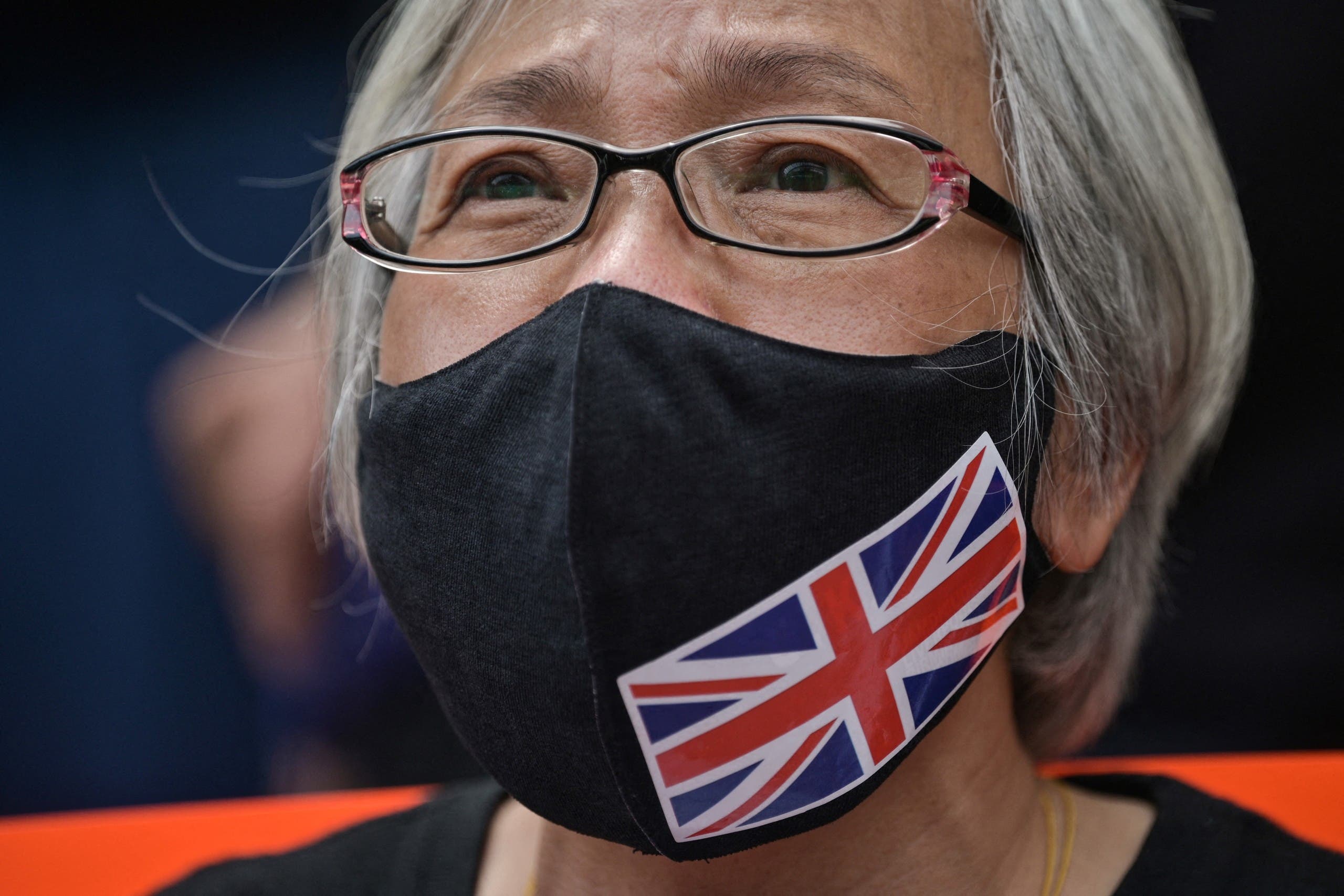 ألكسندرا وونغ خلال احتجاج سابق في هونغ كونغ (أرشيفية)