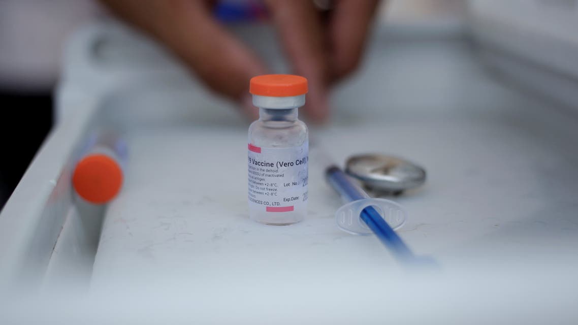 A health worker prepares a dose of Sinovac's CoronaVac coronavirus disease (COVID-19) vaccine, during a mass vaccination program in Apodaca, on the outskirts of Monterrey, Mexico May 25, 2021. (File Photo: Reuters)