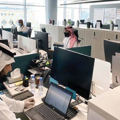 السعودية تدرس توطين الوظائف القيادية في الشركات
