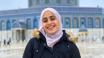إسرائيل تعتقل ناشطة بارزة بالشيخ جراح.. وأبوها: لن نرحل