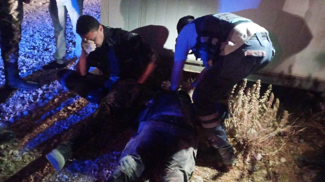 Picture shows injured oficcers following clashes with rioters. (Photo courtesy: Petra)