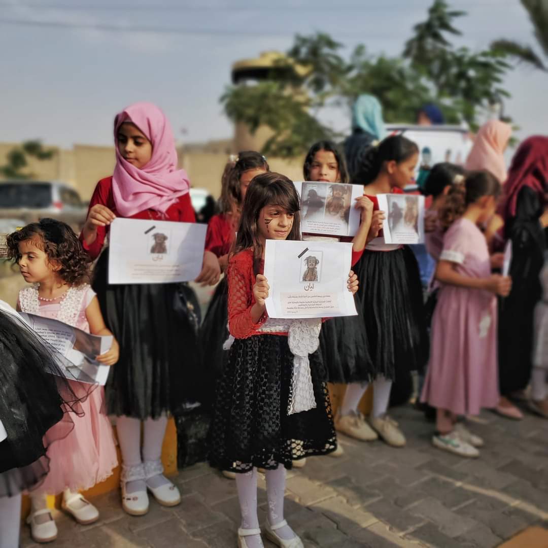 أطفال مأرب يتضامنون مع ليان ضحية مجزرة الوقود الحوثية