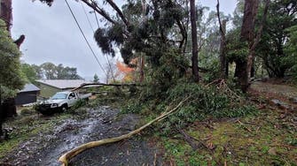 Wild wind and flooding rain lash southeast Australian state