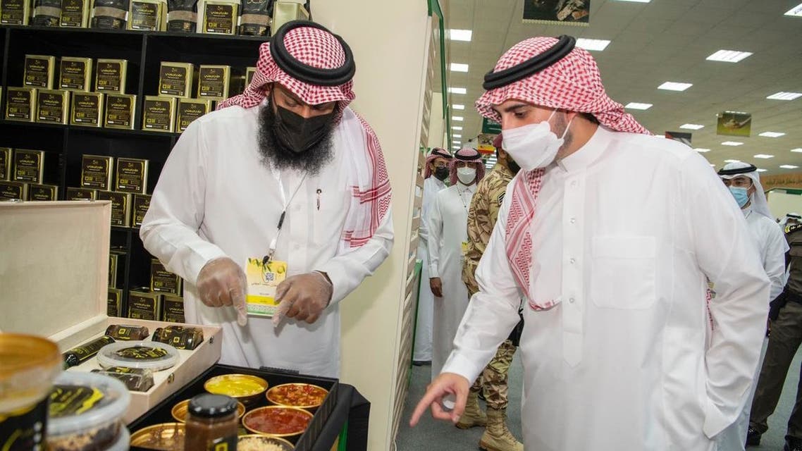 بمشاركة 45 عارضا مهرجان زيتون الجوف يواصل فعالياته