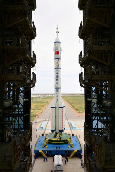  صاروخ من سلسلة "لونغ مارش" يحمل المركبة "شنتشو"