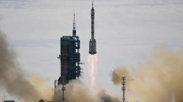 A Long March-2F carrier rocket, carrying the Shenzhou-12 spacecraft and a crew of three astronauts, lifts off from the Jiuquan Satellite Launch Centre in the Gobi desert in northwest China on June 17, 2021, the first crewed mission to China's new space station. (File photo: AFP)
