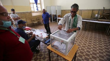 الانتخابات الجزائرية (رويترز)