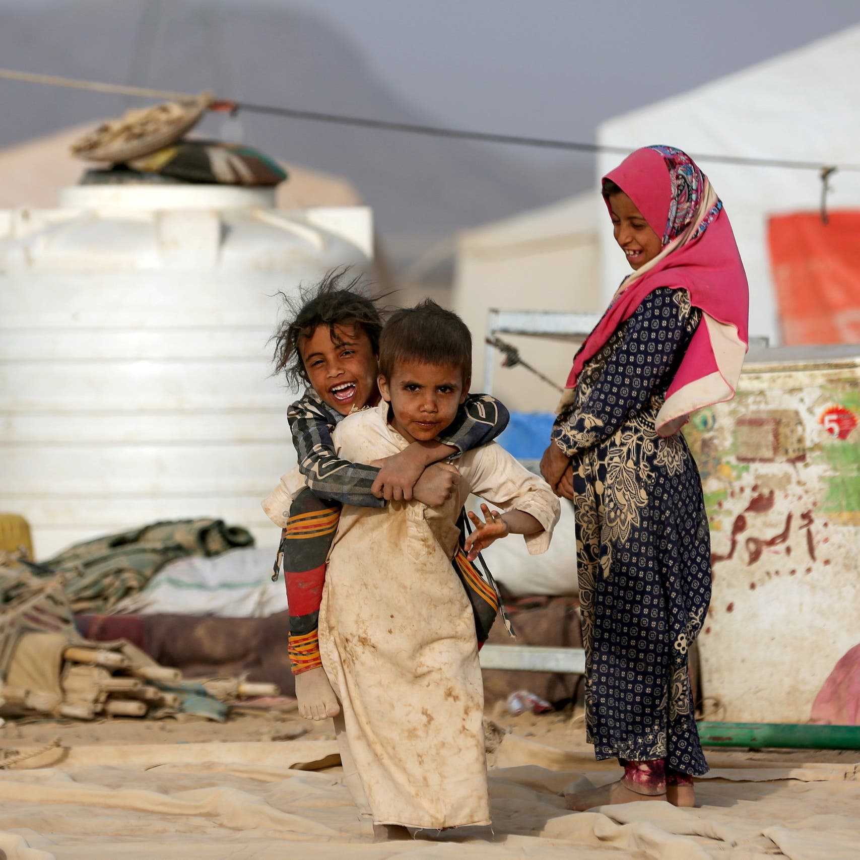 US gives $165 mln in new Yemen aid, urges others to follow