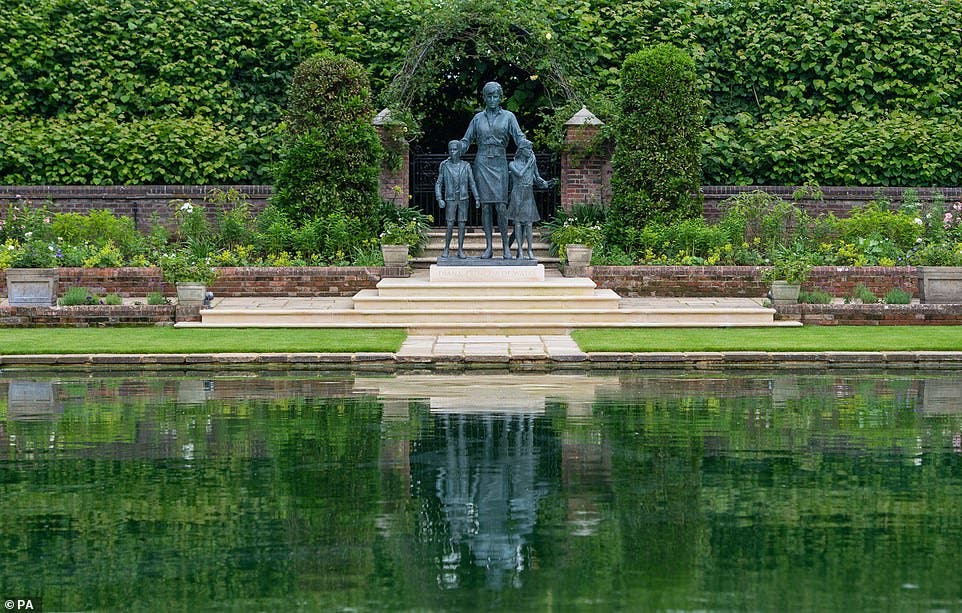 Statue of the late Diane