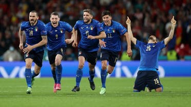 Italy players celebrate after the match. (Reuters)