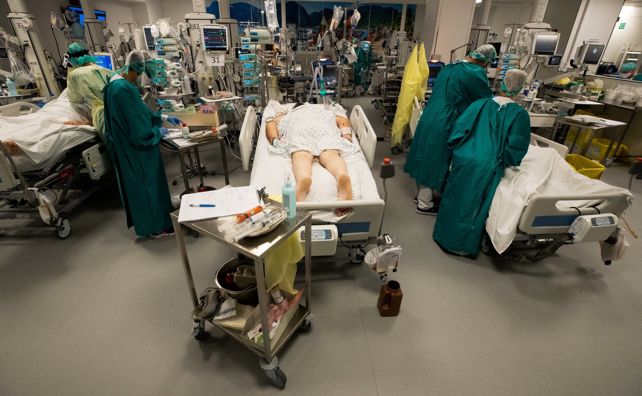 Corona patients in a intensive care unit in a Belgian hospital (archive)