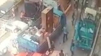 فيديو مؤلم.. رافعة نقل أثاث تقتل شاباً مصرياً قبل زفافه