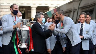 استقبال رسمي وجماهيري لأبطال كأس أوروبا