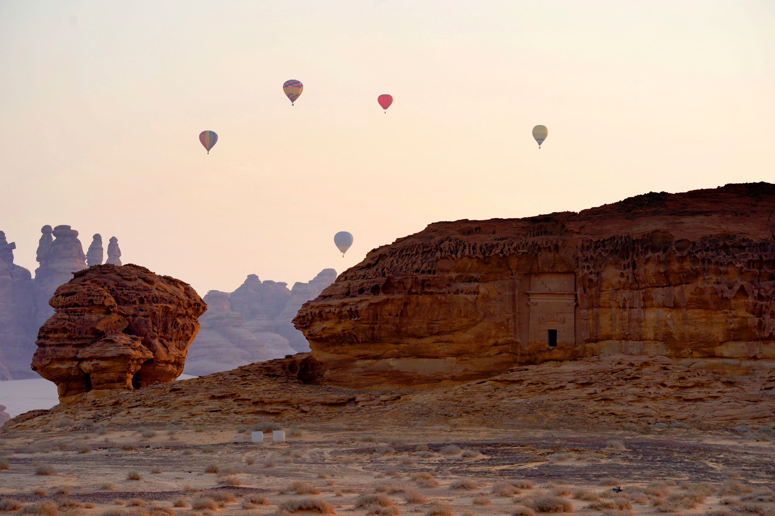 This image released on Friday, Feb. 8, 2019 shows a scene during the 2019 AlUla Balloon Festival part of Winter at Tantora in Al-Ula, Saudi Arabia. (File photo: AP)