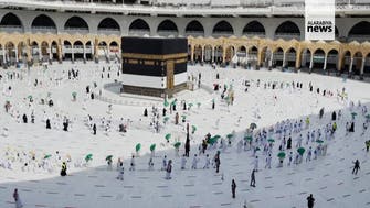 Mecca: First group of pilgrims perform the circling of the Kaaba