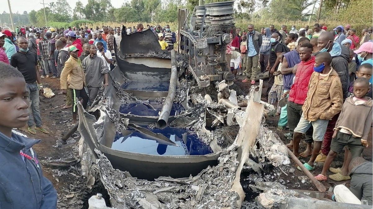 Fuel truck blast kills 13 in Kenya: Police | Al Arabiya English