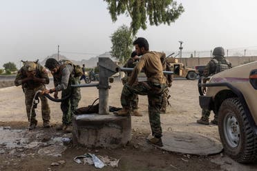 القوات الأفغانية في قندهار حيث تدور معارك مع طالبان
