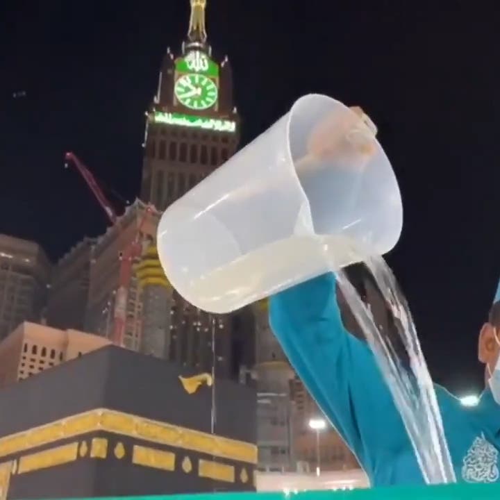 Watch: How 4,000 Mecca workers sanitize Holy sites 10 times daily amid COVID-19