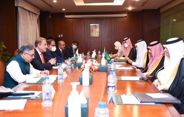 سعودی وزیر خارجہ کے ساتھ دفتر خارجہ میں مذاکرات